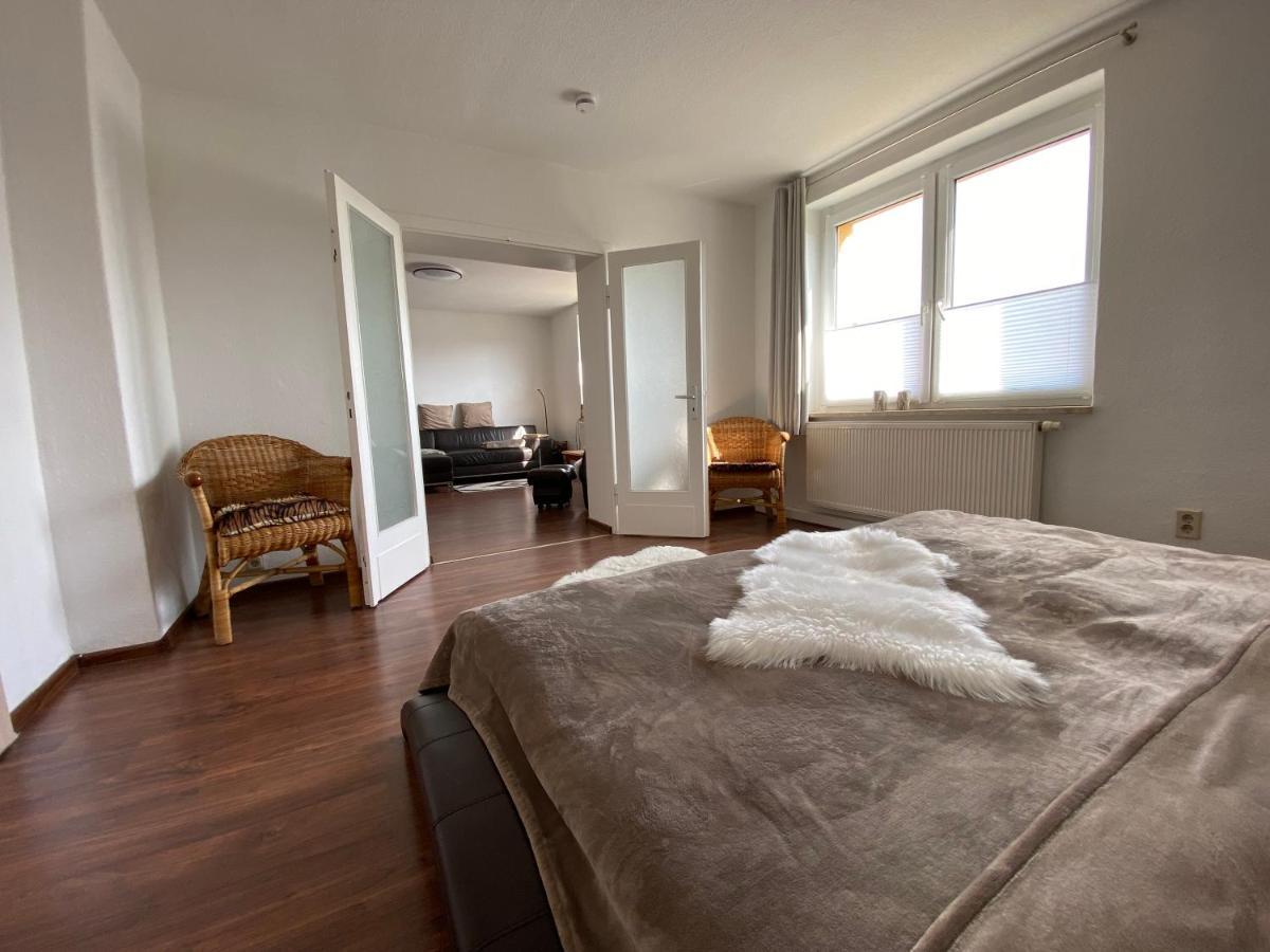 Gelbes Haus Seenland Ferienwohnungen Xl Elsterheide Buitenkant foto
