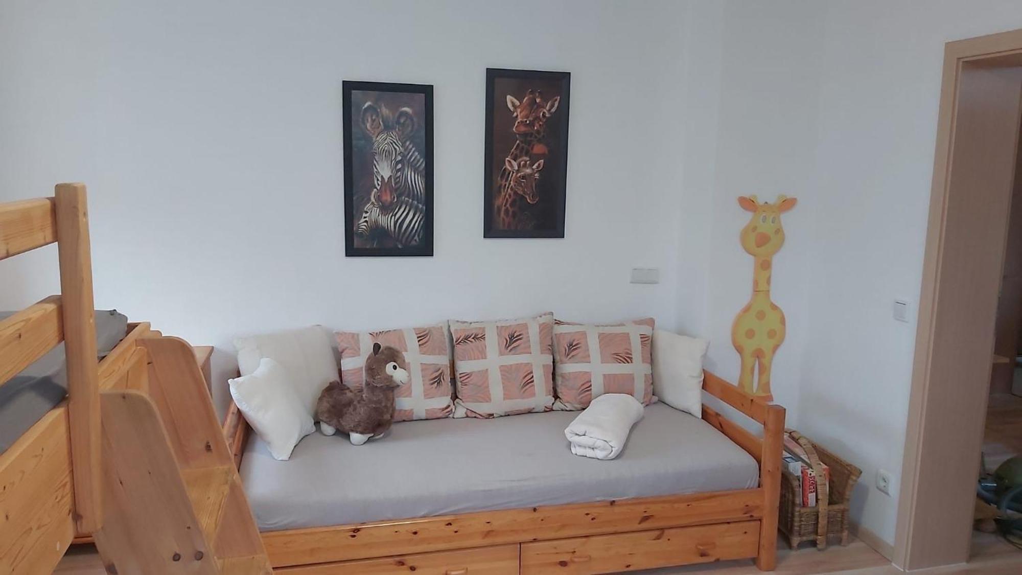 Gelbes Haus Seenland Ferienwohnungen Xl Elsterheide Kamer foto
