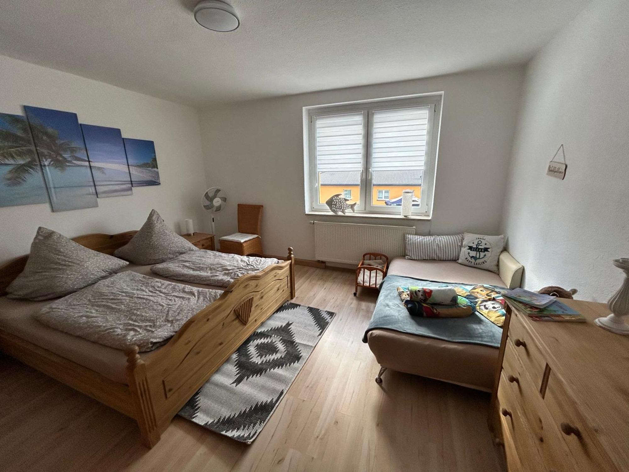Gelbes Haus Seenland Ferienwohnungen Xl Elsterheide Buitenkant foto